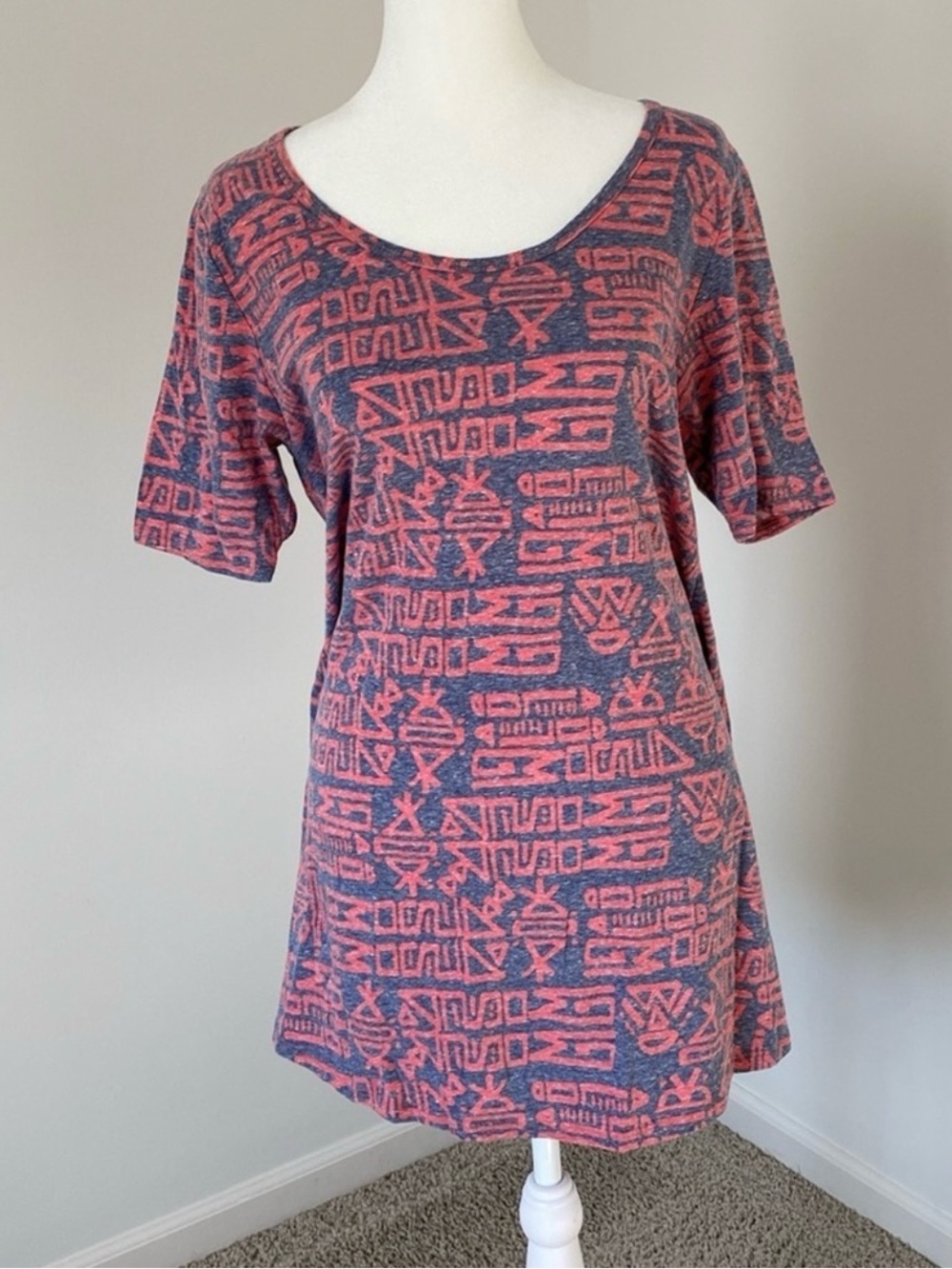 LuLaRoe Classic T Size S | Comfortable Everyday Graphic Tee